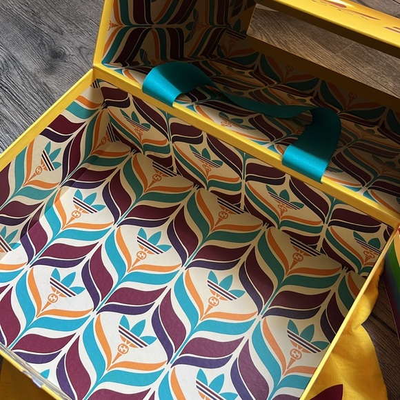 Gucci x Adidas Platform Slide Sandals - Picture 4 of 10